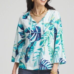 NWT Chicos Tie-Front Forward Seam Top